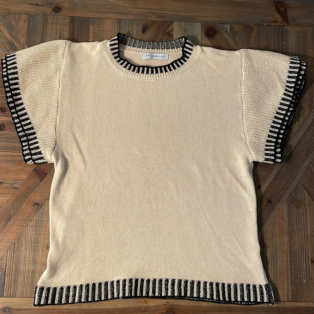 NWOT knit sweater with layered flutter sleeve